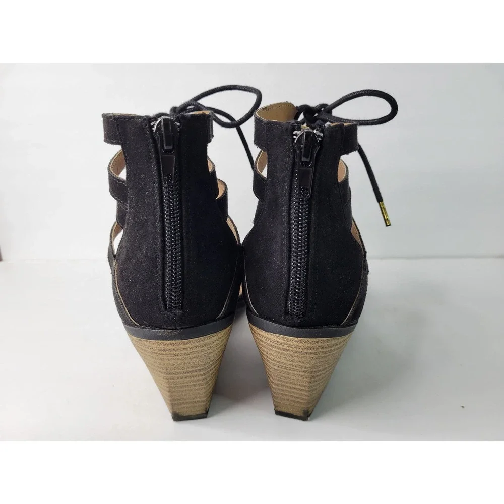 Qupid Womens Black Faux Suede Lace Up Gladiator Wedge Sandals Size 8.5